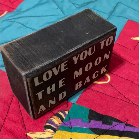 Decor - Picture 3 of 3